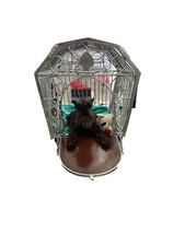 CASTLE SMALL ALUMINUM DOG