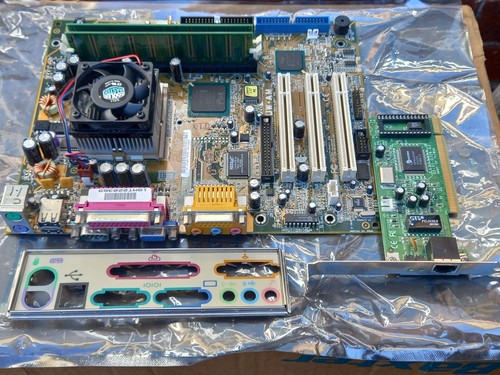 Asus cuw socket 370 - cuw-am@socket,