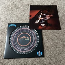 Elton John – Captain