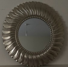 Large Leaf Round Wall Mirror -
