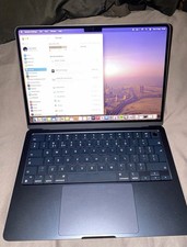 Apple Macbook Air 13 inch M2