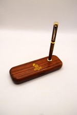 Vintage wooden fountain pen