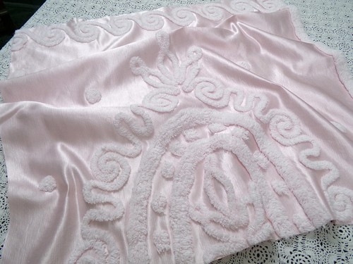Romantic pink vtg satin - pink,