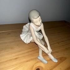 Vintage Nao Figurine Ballerina