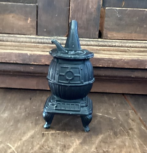 Vintage cast iron mini - iron,