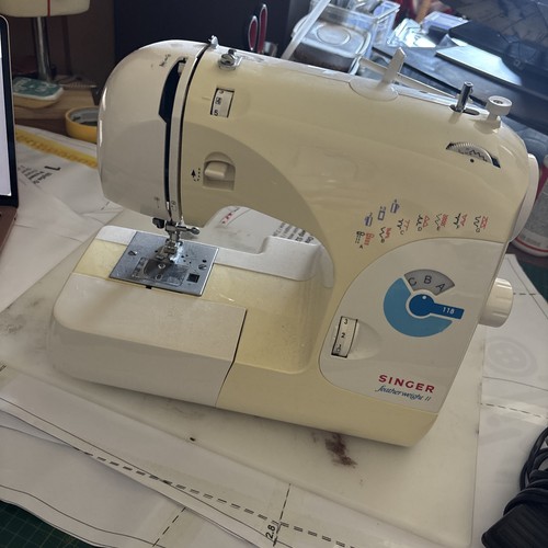 Singer 118 featherweight - 118,