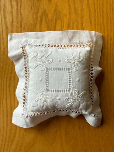 Shabby chic embroidered white - embroidered,