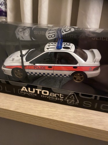 Autoart subaru impreza police - subaru,