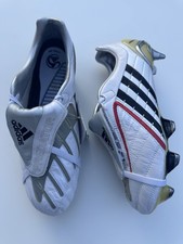 Adidas Predator Powerswerve