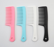 UK Wide Tooth Detangler Comb