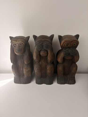 Vintage large wooden hand - large,