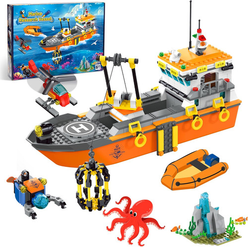 City ocean explorer ship - ocean,