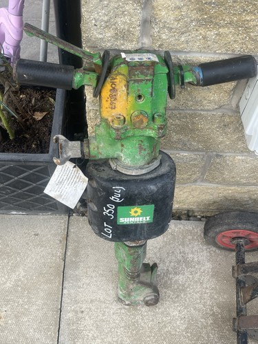 Neumatic demolition breaker - demolition,