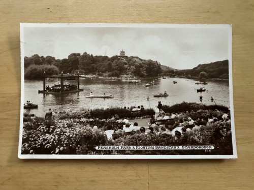 Postcard peasholm park - -,