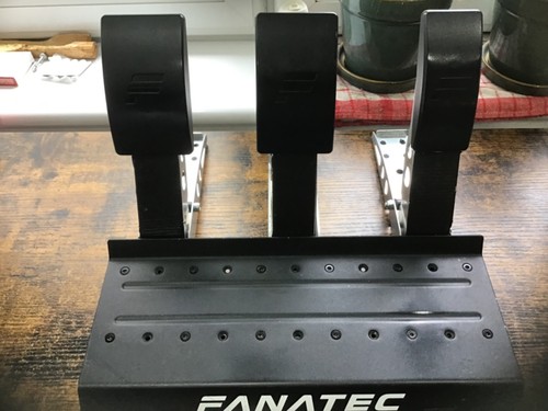 Fanatec csl pedals with load - with,