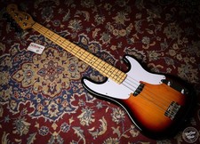 Vintage V51 ReIssued Bass