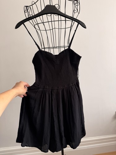 Hollister black smocked - hollister,