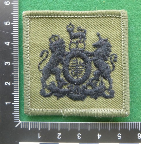 British army cloth rank badge - army,