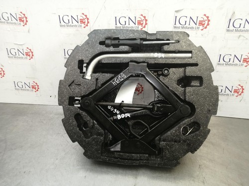 Volkswagen beetle wheel jack - volkswagen,