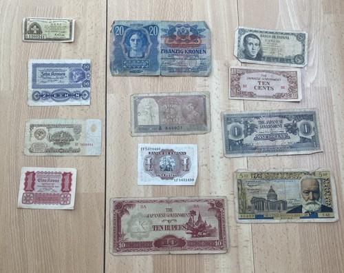 Job lot paper money mixed - money,