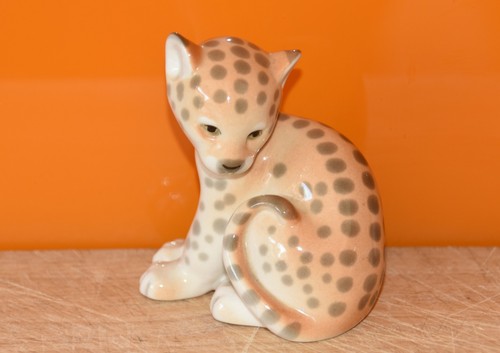 Lomonosov russian cheetah - russian,