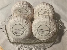 Glass Soap Holder + 4 LAURA