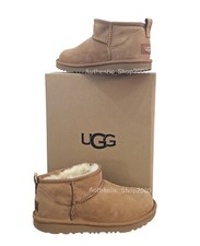 NEW in Box 100% Authentic UGG