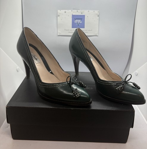 Clarks narrative deeta - clarks,