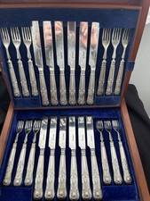 ANTIQUE VICTORIAN SOLID SILVER SET OF CUTTLERY KINGS PATTERN. Sheffield 1860.