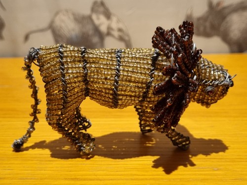 African wire beaded - , lion