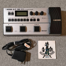 BOSS GT-1B Bass Multi-Effects Processor Multi Effecter Used w / AC Adapter