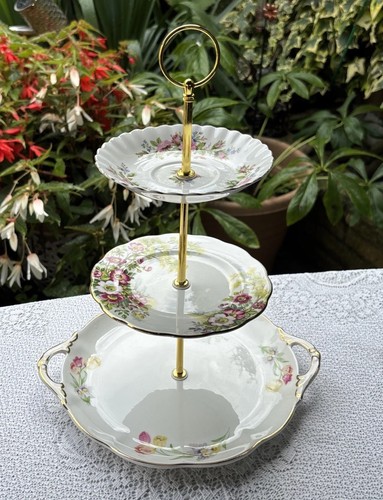 Pretty vintage royal albert - pretty,
