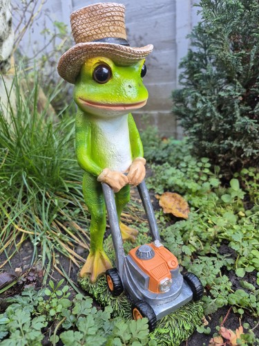 Frog garden ornament lawn - garden,