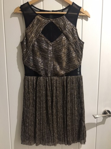 New river island - new, black