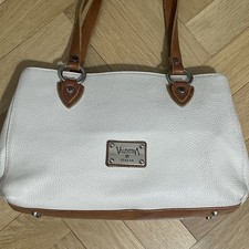 Valentina Off White pebbled