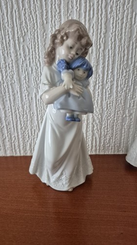 Nao lladro figure girl - nao,