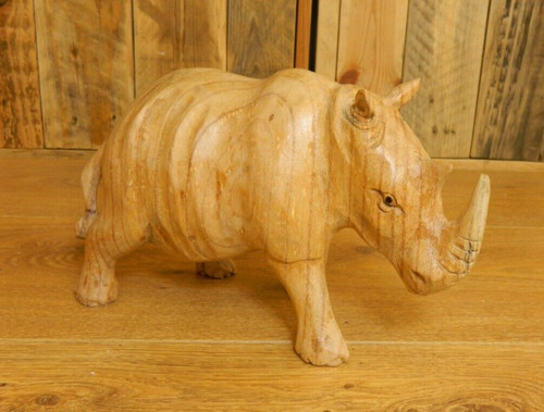 Wooden rhinoceros rhino - rhinoceros,