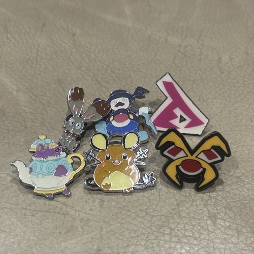 Pokemon official pin badges - official,