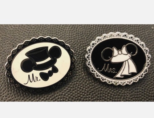 Disney pin 74249 and - disney,