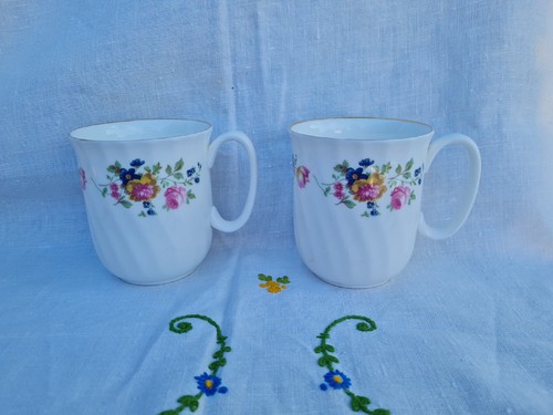 Pair vintage royal imperial - vintage,