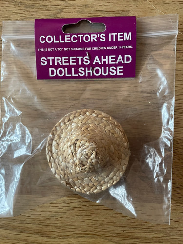 12th scale dolls house - 1/12th,