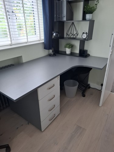 Used corner shape - corner, desk