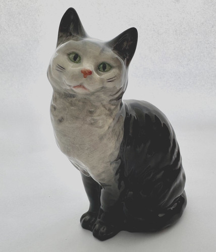 Beswick vintage grey - grey, seated