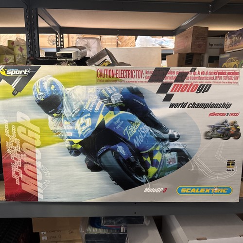 Scalextric scale motogp - 1:18,