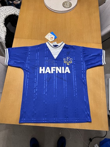 Everton signed shirt - everton,