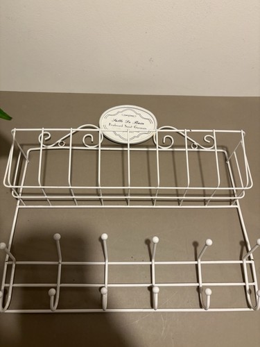 Shabby chic wire wall - shabby,