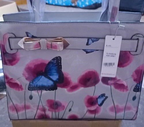 Beautifull ash grey butterfly - ,