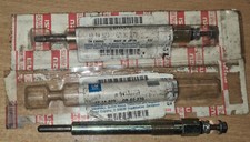 2 X New GENUINE ISUZU Glow