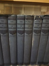 VINTAGE SET OF 'THE WONDERLAND