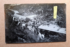 OLD PHOTO DISASTER RAILWAY TRAIN CRASH ACCIDENT PEOPLE SOCIAL HISTORY DR 924